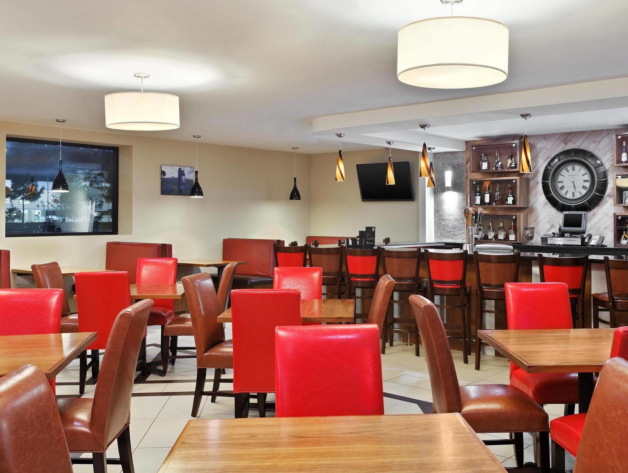 Four Points By Sheraton College Station Buitenkant foto