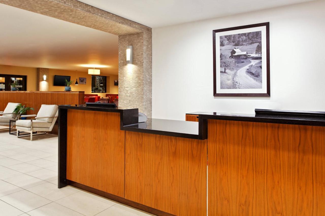 Four Points By Sheraton College Station Buitenkant foto