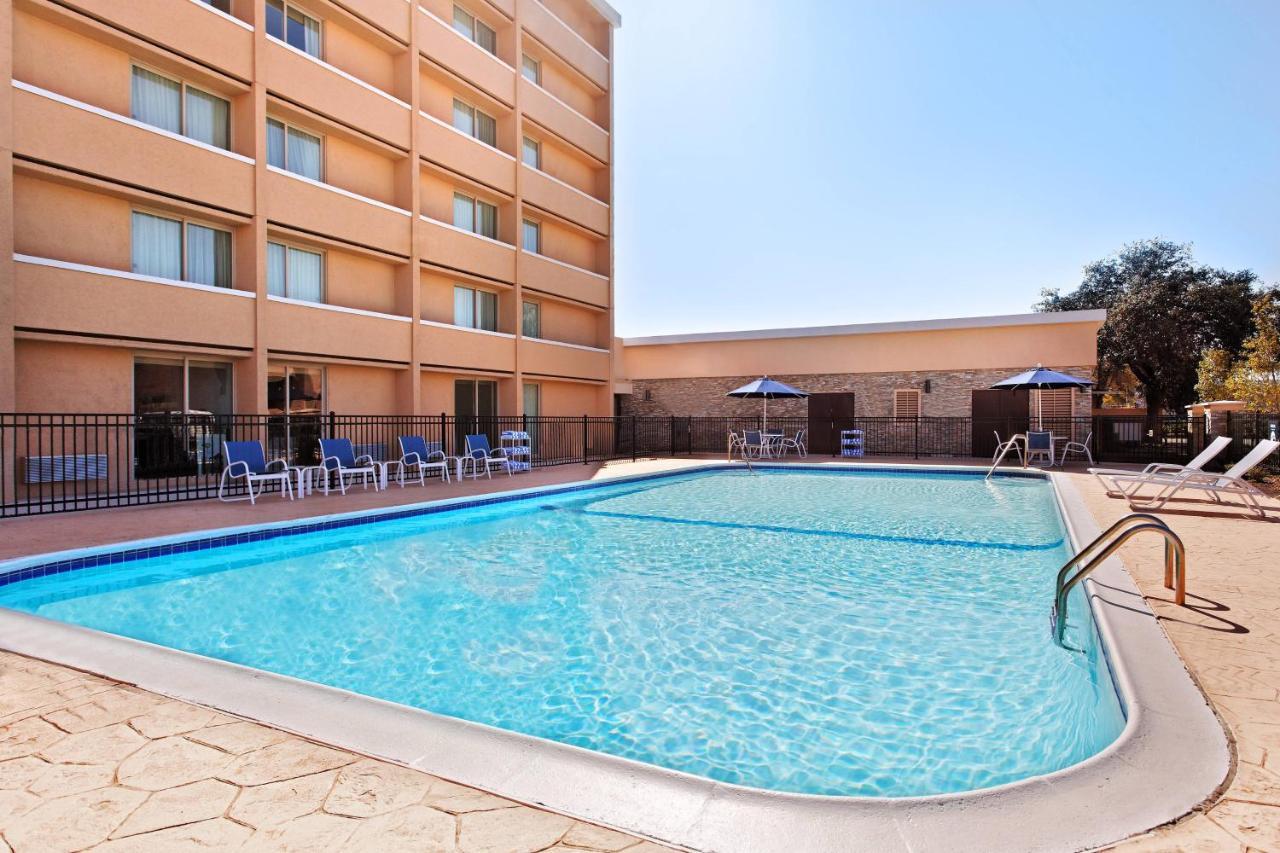 Four Points By Sheraton College Station Buitenkant foto